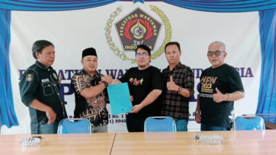 Ade Muksin Resmi Mendaftar Menjadi Calon Ketua PWI Bekasi